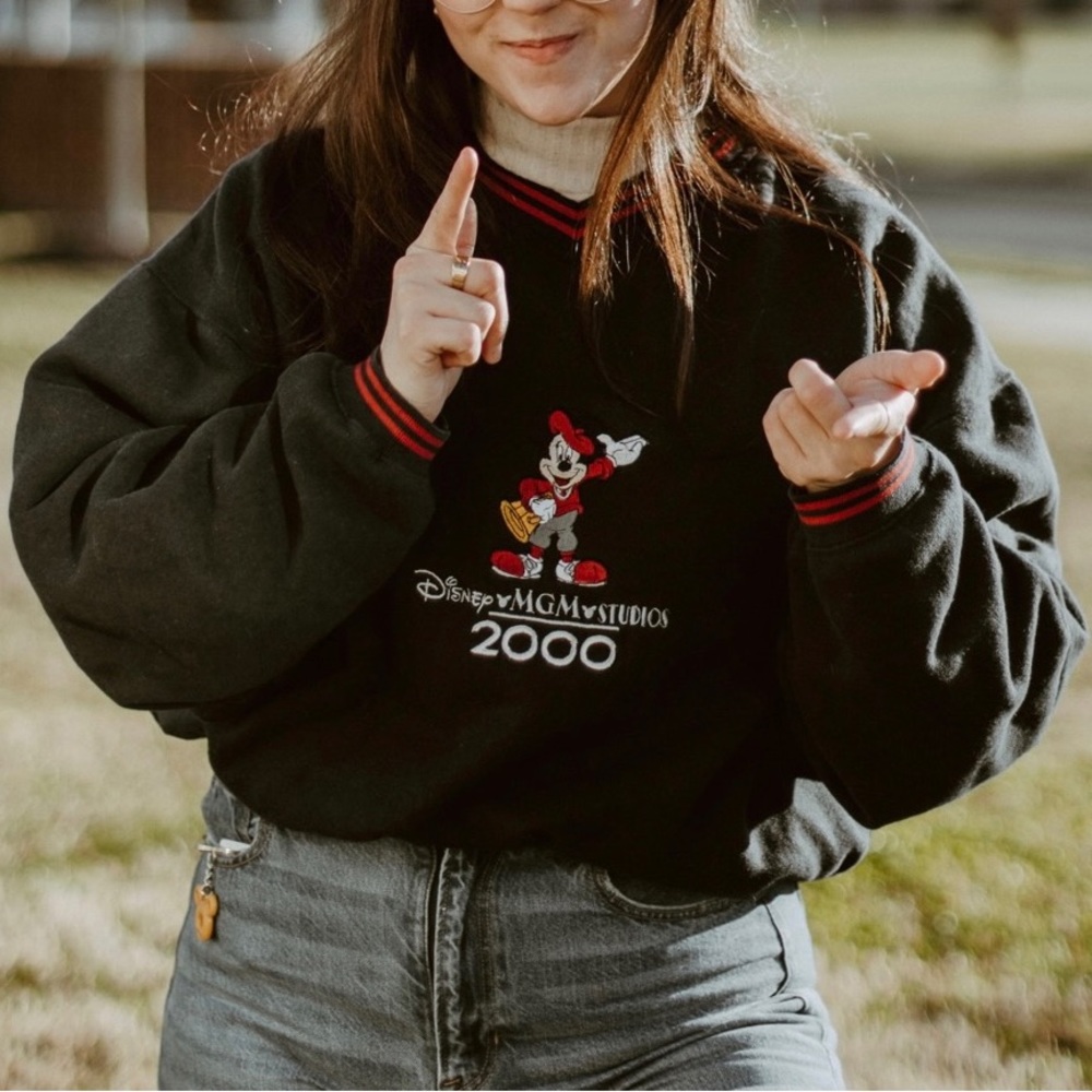 RARE Vintage Disney MGM Studios (Hollywood Studios) Crewneck Sweatshirt
